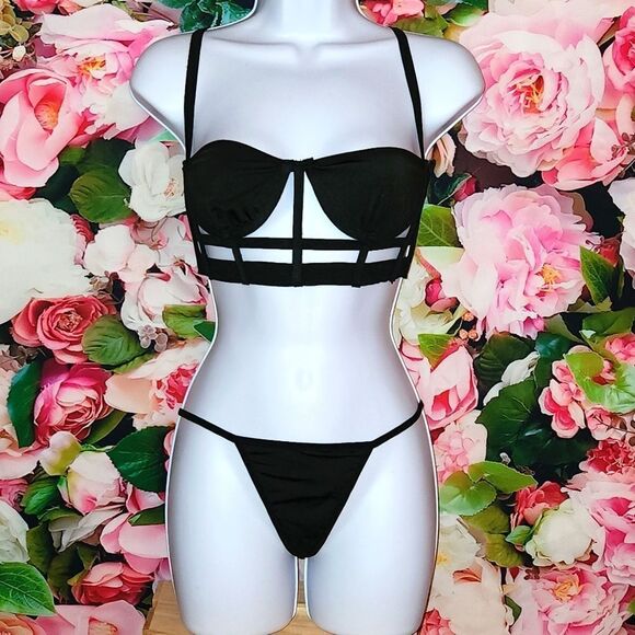 NEW Cage Bra and Thong Set - Picture 1 of 6